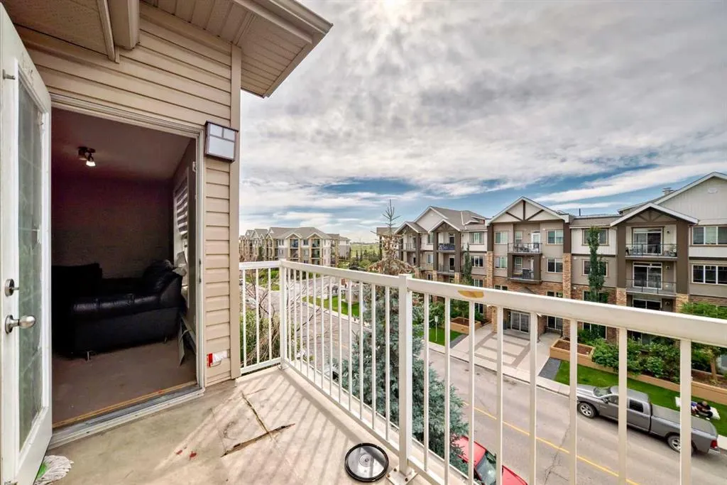 2000 Applevillage Court SE, #411