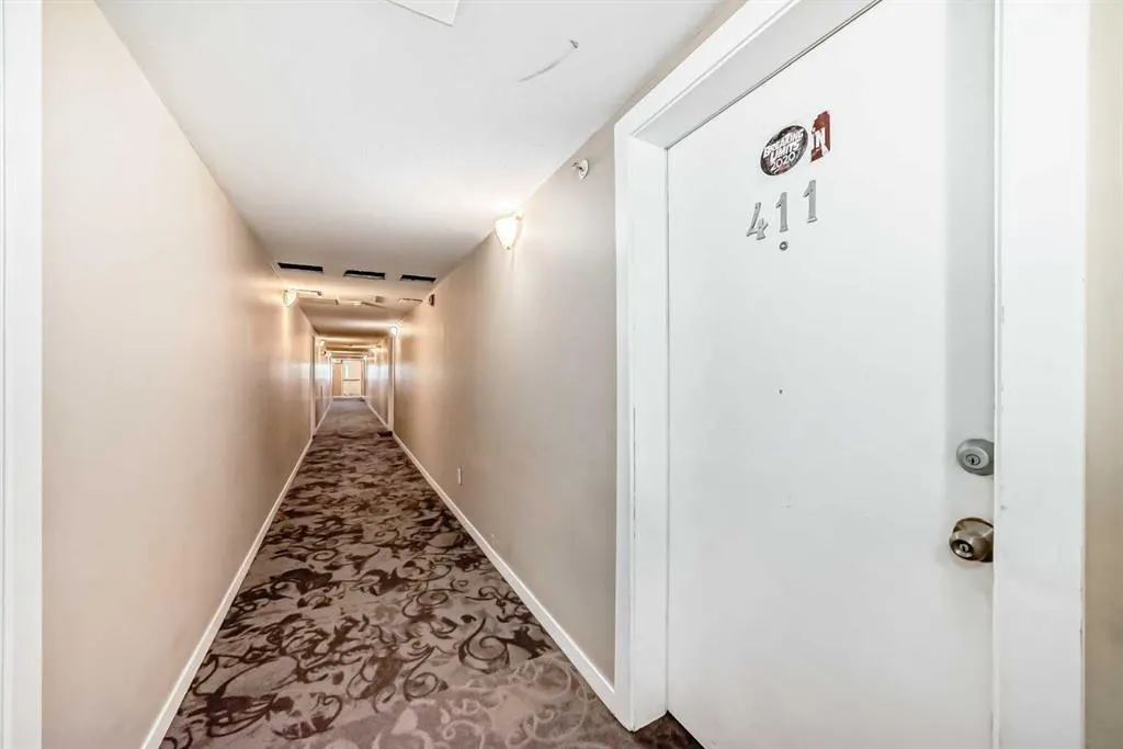 2000 Applevillage Court SE, #411