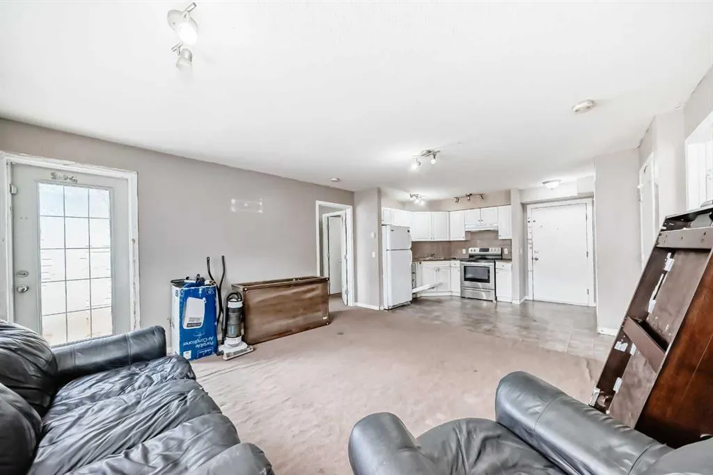 2000 Applevillage Court SE, #411