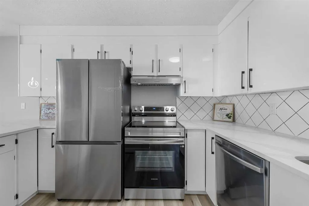 152 Castlebrook Rise NE