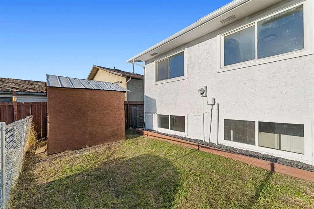 152 Castlebrook Rise NE
