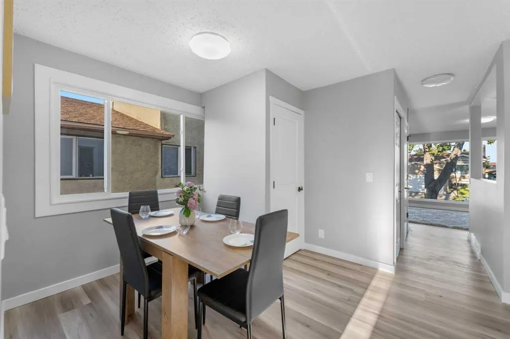 152 Castlebrook Rise NE
