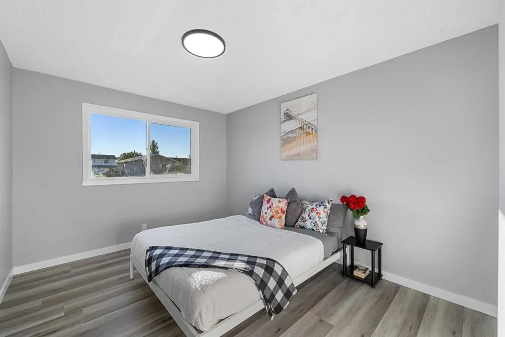 152 Castlebrook Rise NE