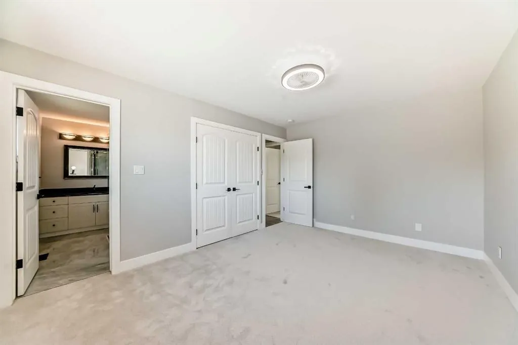 3020 Palliser Drive SW