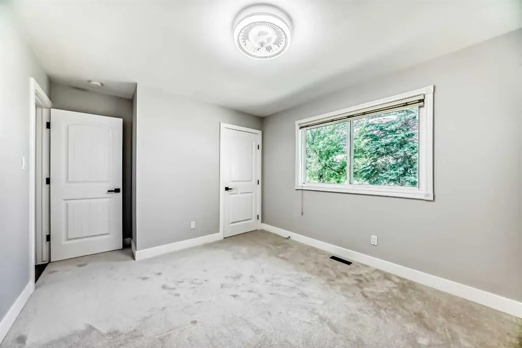 3020 Palliser Drive SW