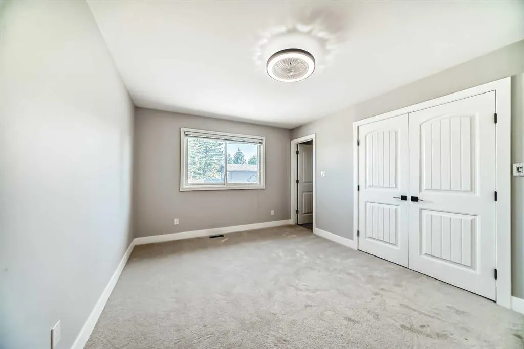 3020 Palliser Drive SW