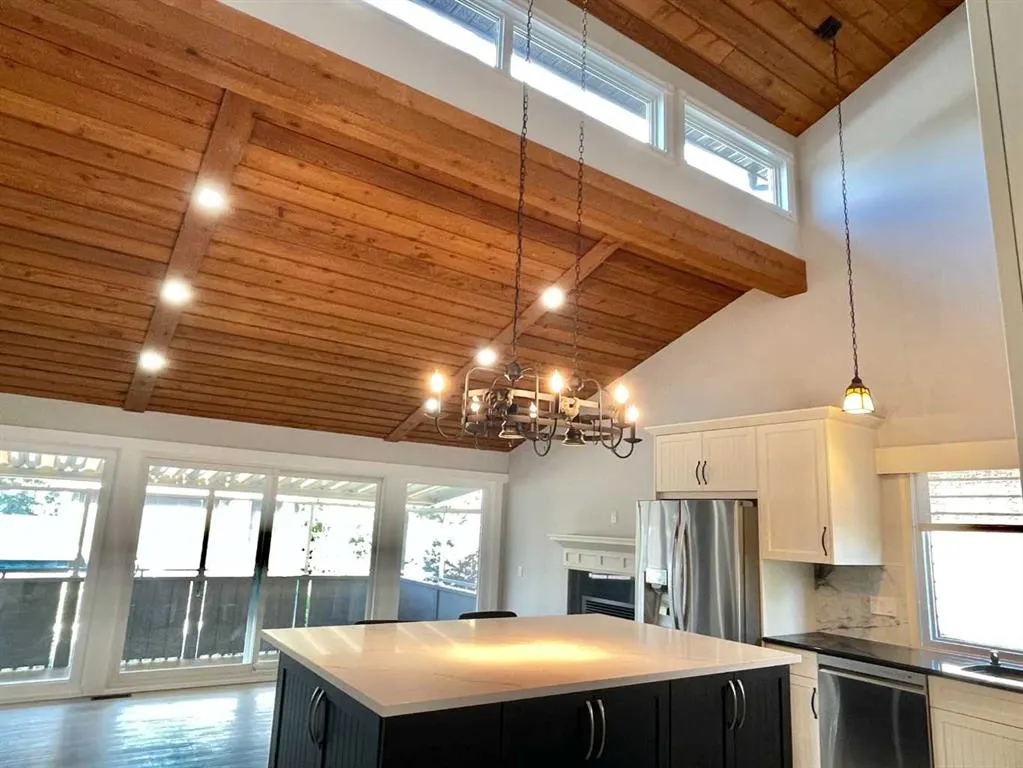 3020 Palliser Drive SW