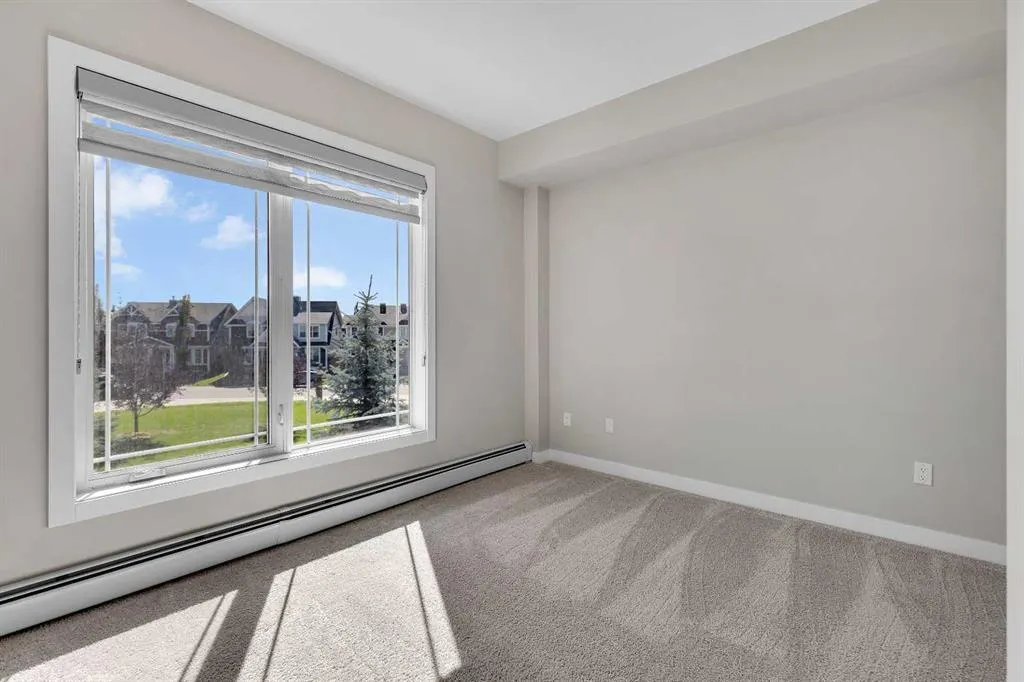 300 AUBURN MEADOWS Manor SE, #205