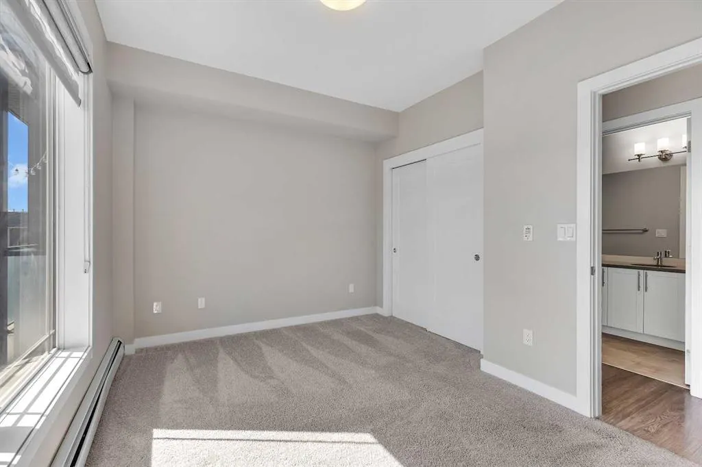 300 AUBURN MEADOWS Manor SE, #205