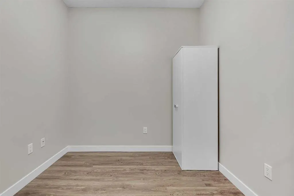 300 AUBURN MEADOWS Manor SE, #205