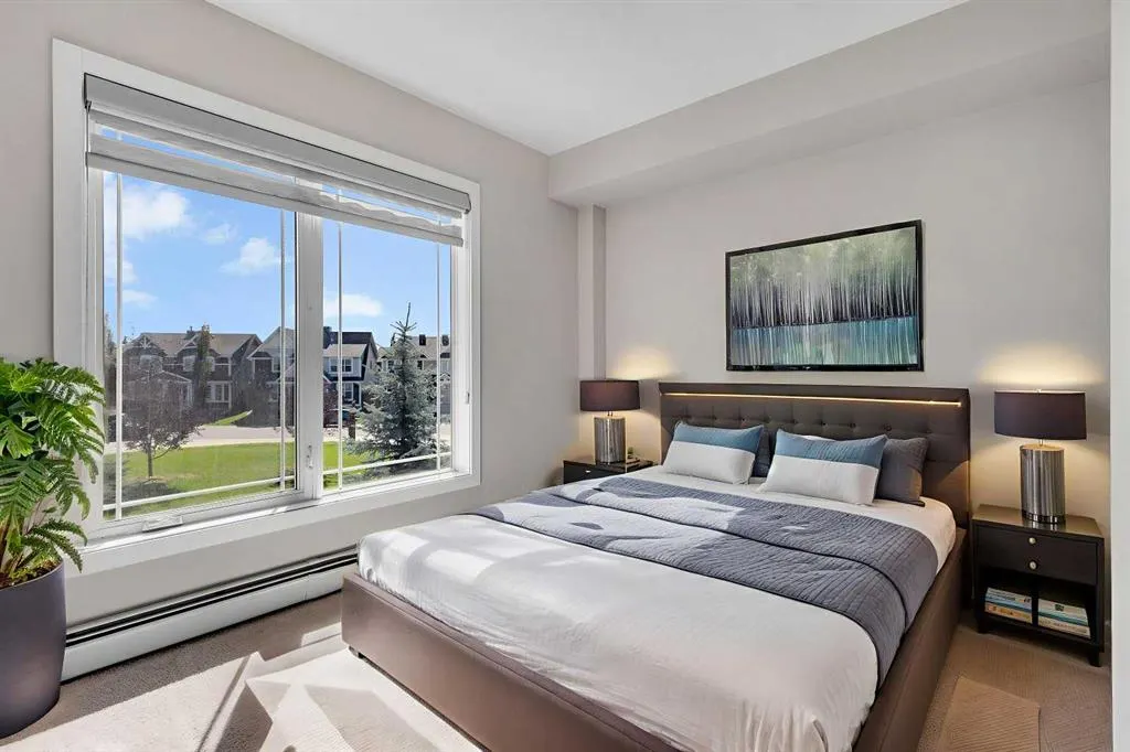 300 AUBURN MEADOWS Manor SE, #205