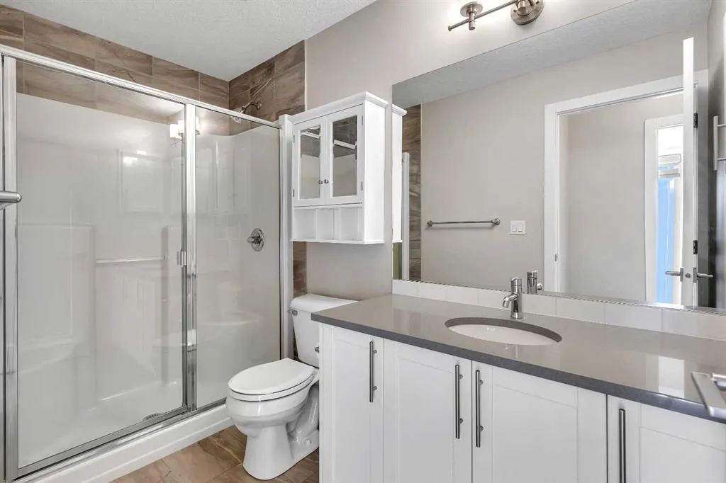 300 AUBURN MEADOWS Manor SE, #205