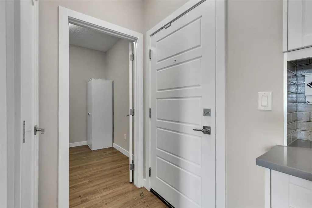 300 AUBURN MEADOWS Manor SE, #205