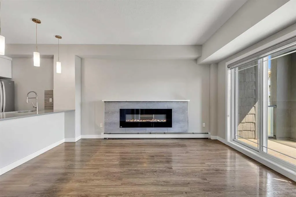 300 AUBURN MEADOWS Manor SE, #205