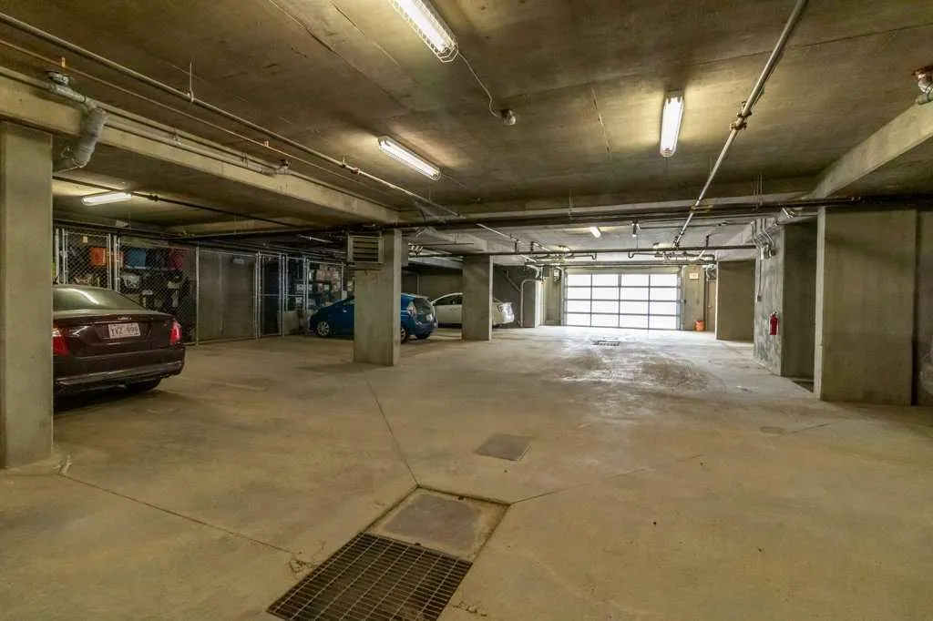 3615 51 Avenue, #304
