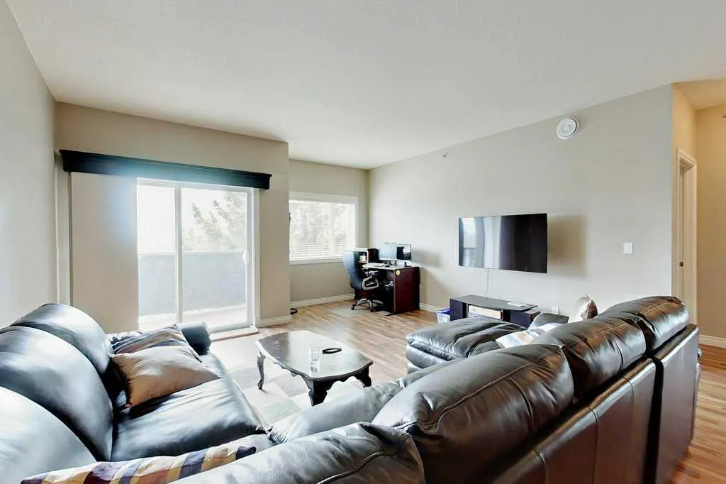 3615 51 Avenue, #304