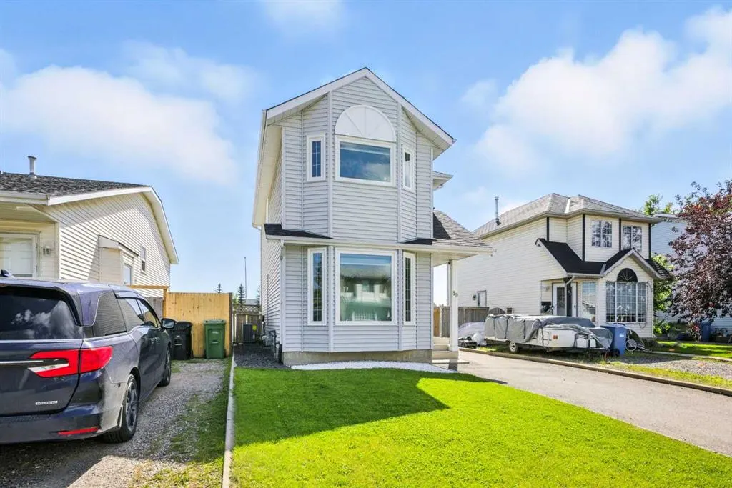 99 Erin Road SE