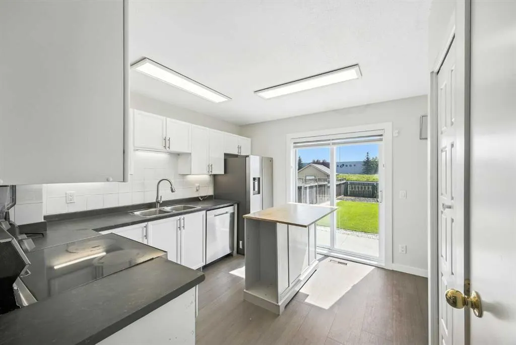 99 Erin Road SE