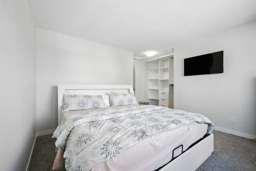 99 Erin Road SE