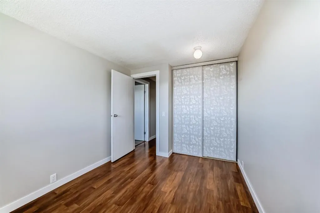 800 Bowcroft Place, #32