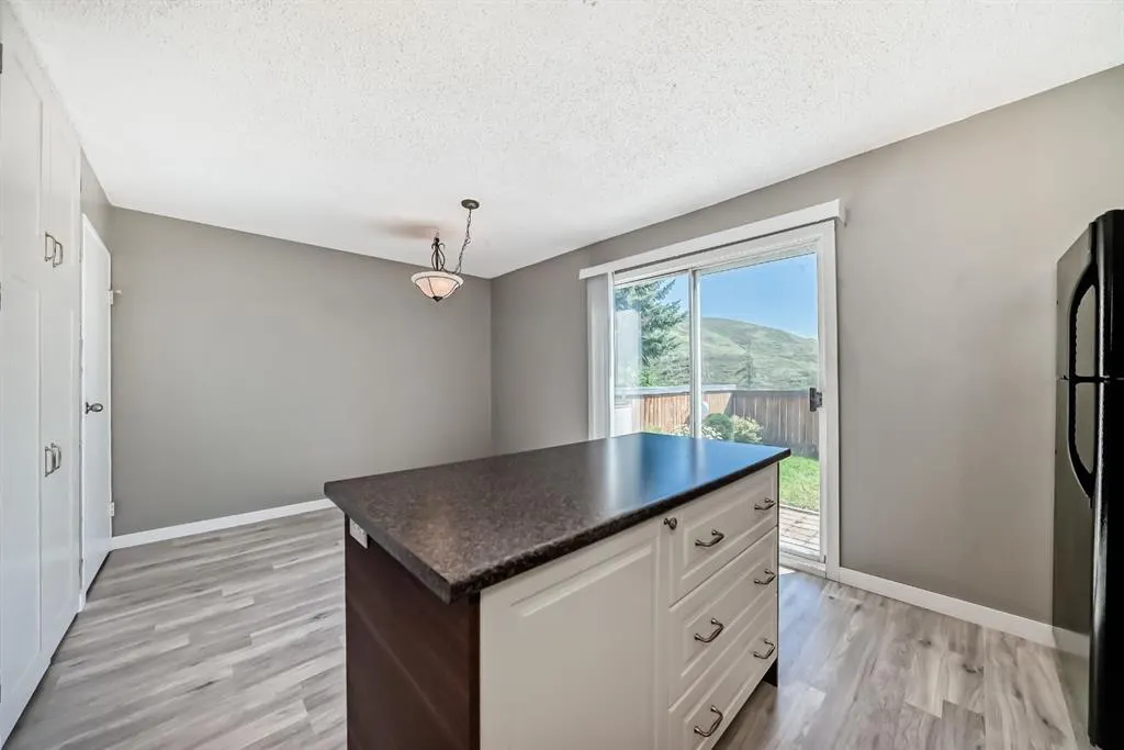 800 Bowcroft Place, #32