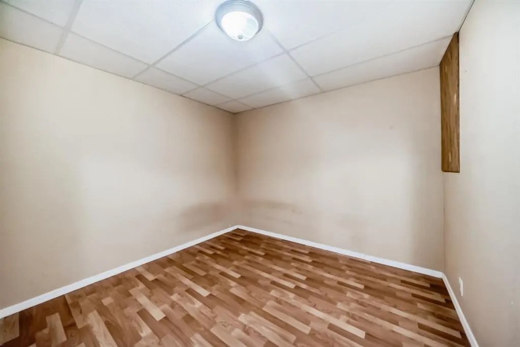 800 Bowcroft Place, #32