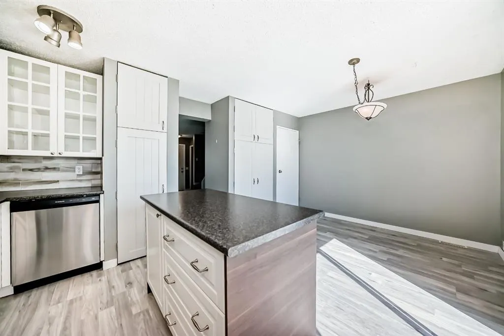 800 Bowcroft Place, #32