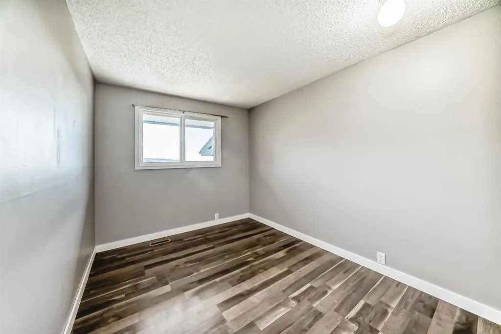 800 Bowcroft Place, #32