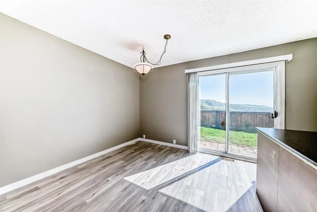 800 Bowcroft Place, #32