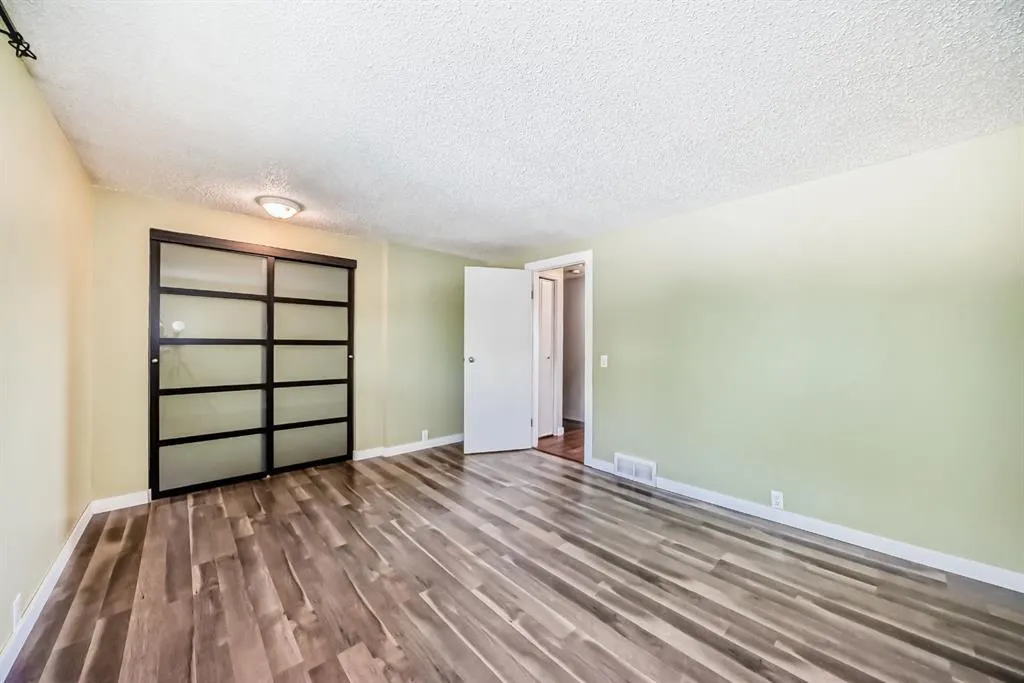 800 Bowcroft Place, #32