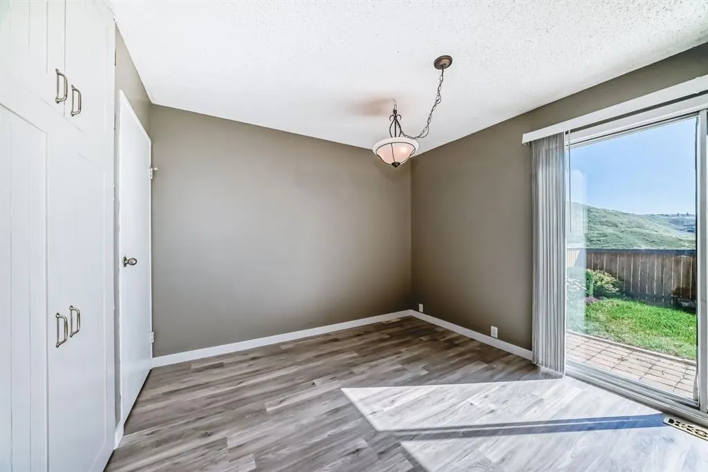 800 Bowcroft Place, #32