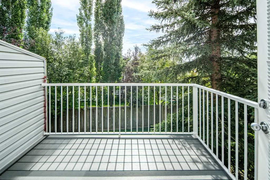 17 Hidden Creek Rise NW