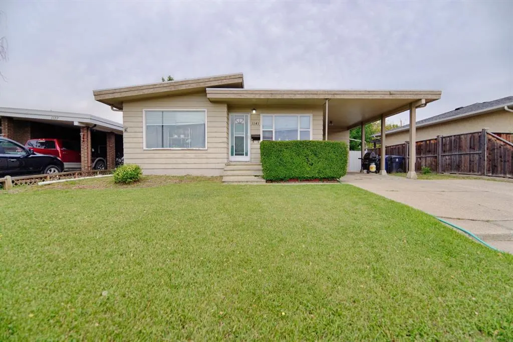 1141 Scenic Drive S