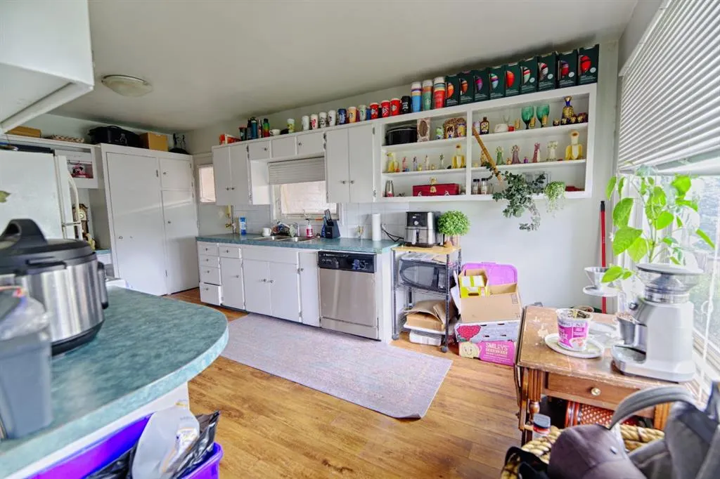 1141 Scenic Drive S