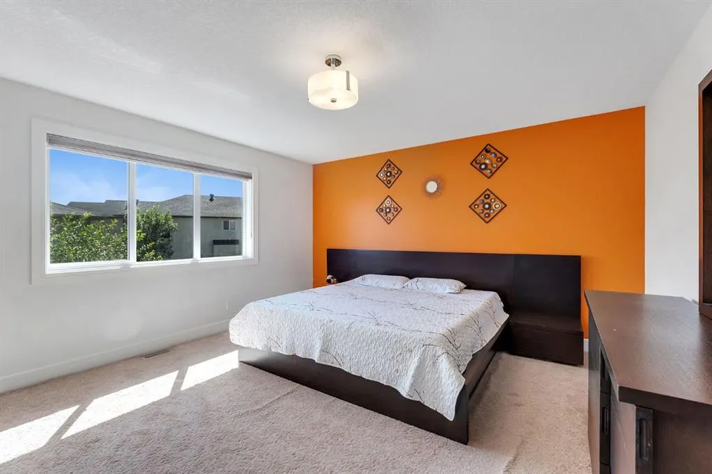 129 saddlelake Grove