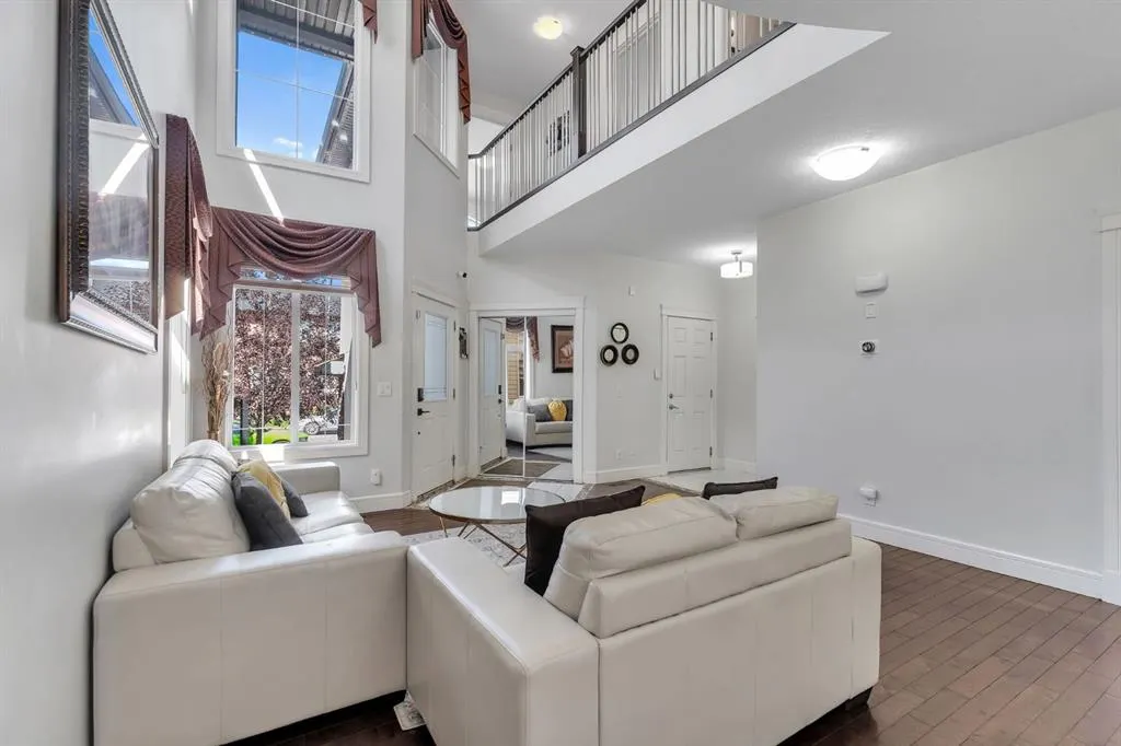 129 saddlelake Grove