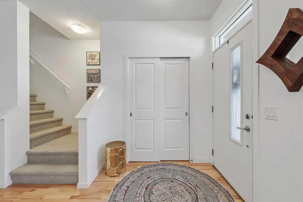 13 Chapalina Square SE