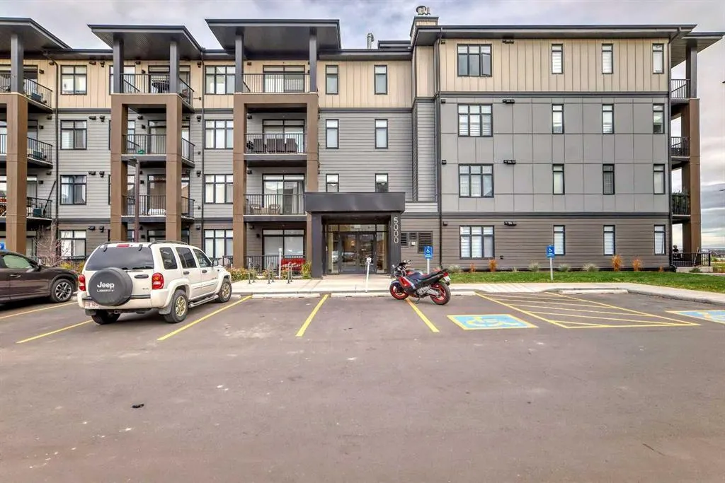 200 Seton Circle SE, #5407