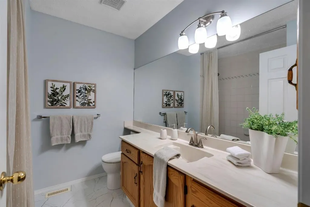 43 Kingsland Villas SW