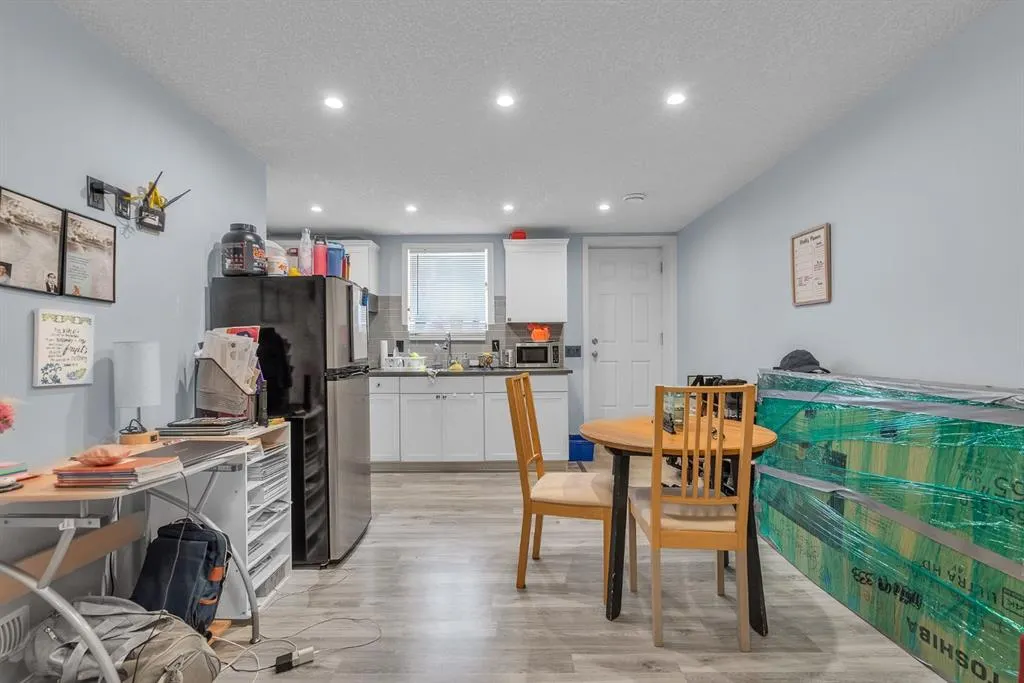 53 Walgrove Rise SE