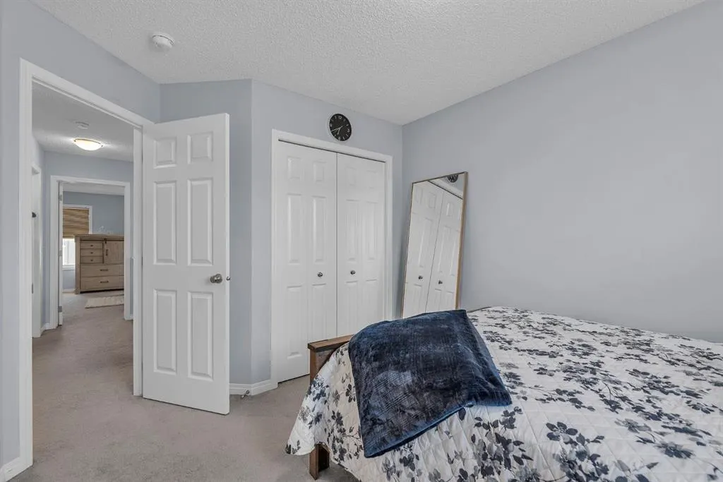 53 Walgrove Rise SE