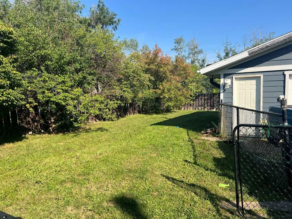 182 Clenell Crescent