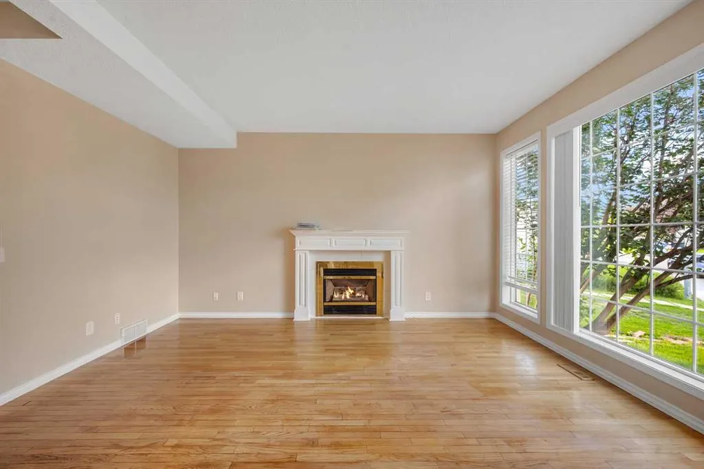 39 Anaheim Court NE