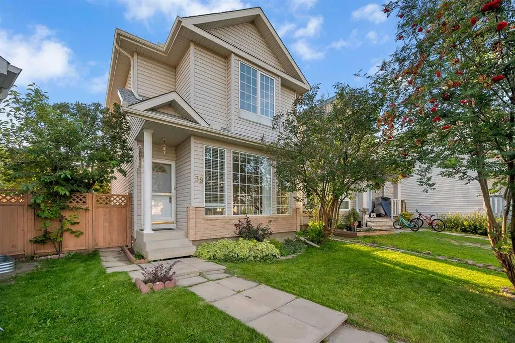39 Anaheim Court NE