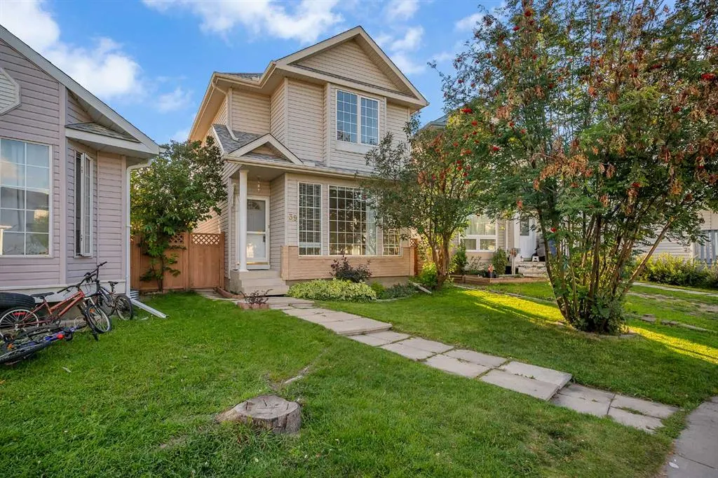 39 Anaheim Court NE