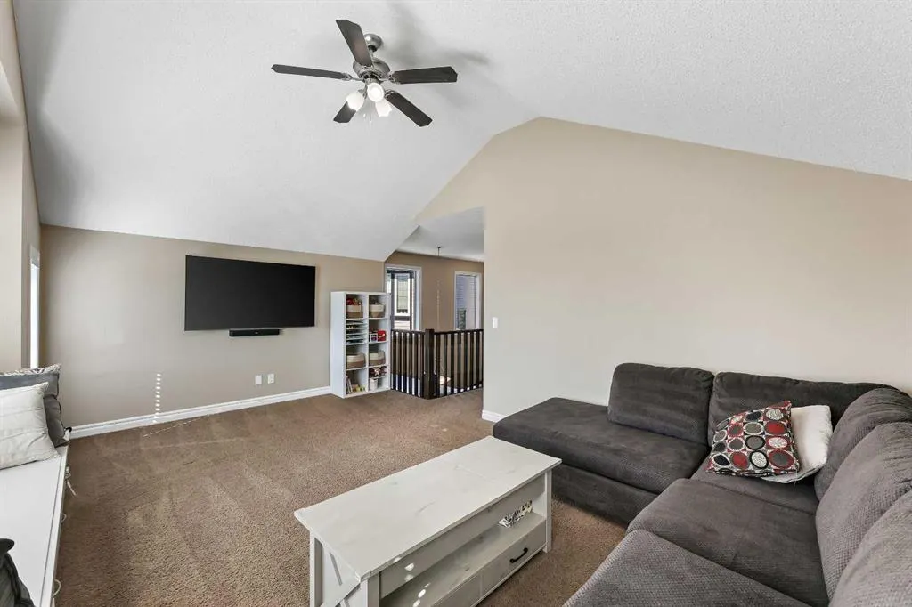 15 Sage Valley Court NW