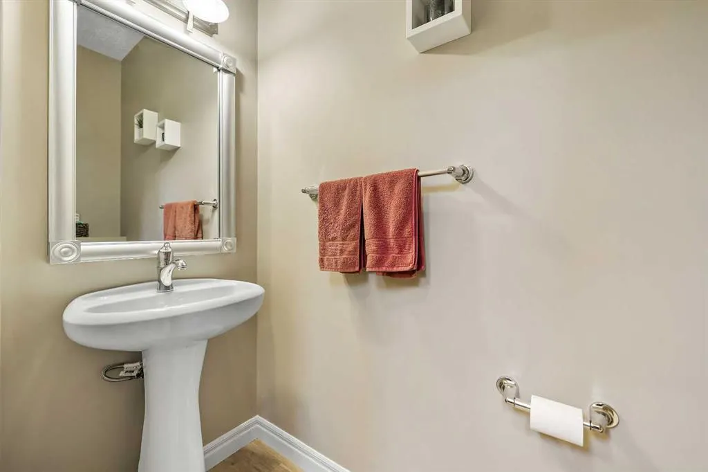 15 Sage Valley Court NW