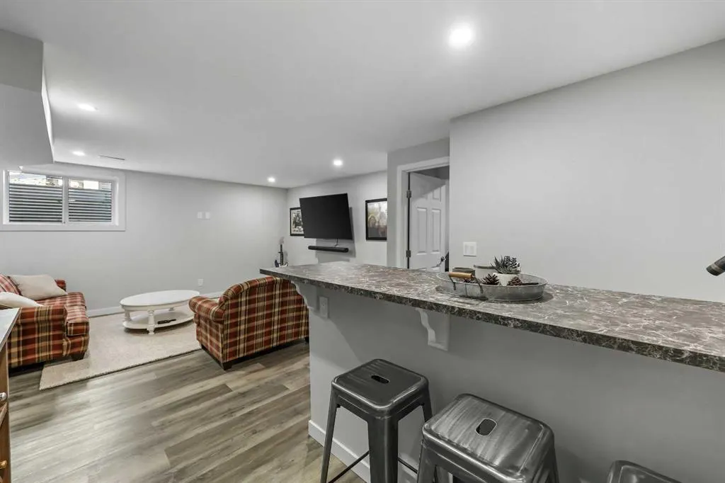 15 Sage Valley Court NW