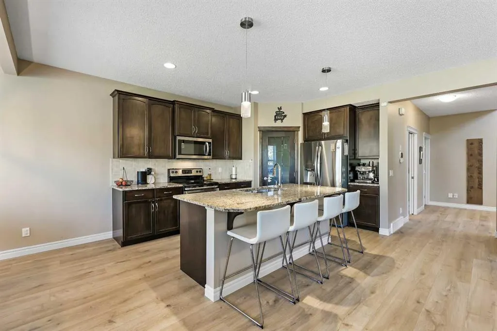 15 Sage Valley Court NW
