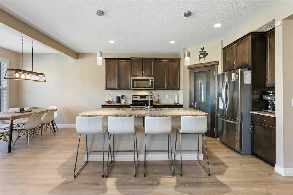 15 Sage Valley Court NW
